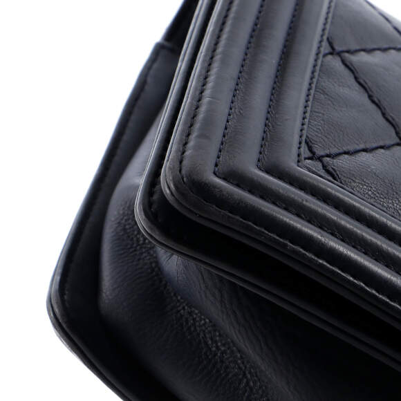 BUNDLE OF DENIM CHANEL TOTE & Chanel Stitch Boy Flap Bag Quilted #177002C26B - Picture 8 of 9